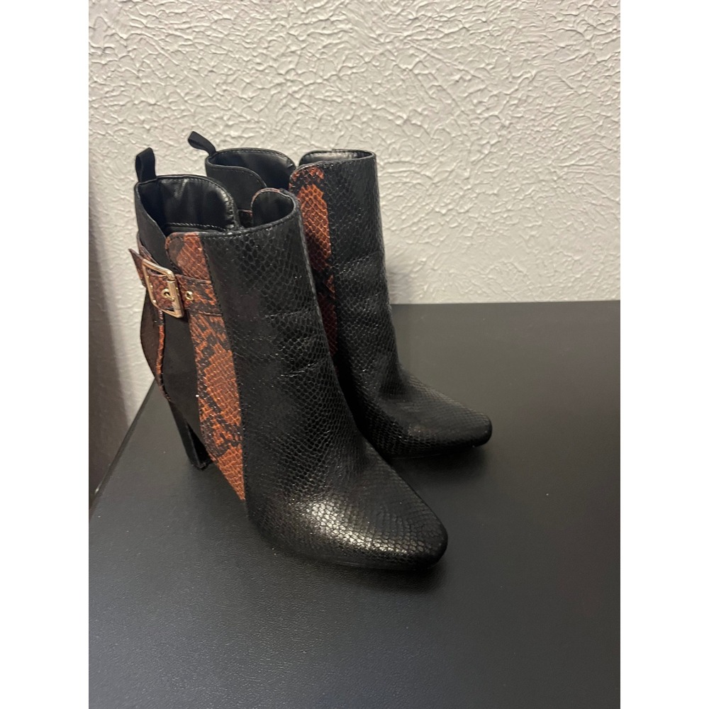 JustFab Linette Black Brown Snakeskin Print Block Heel Ankle Booties‎ Womens 7